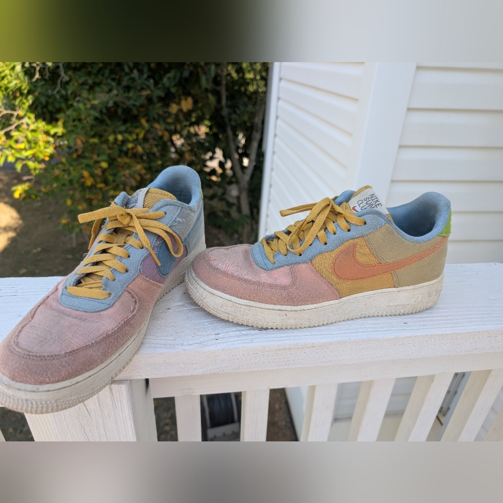 Nike Air Force Sneakers
